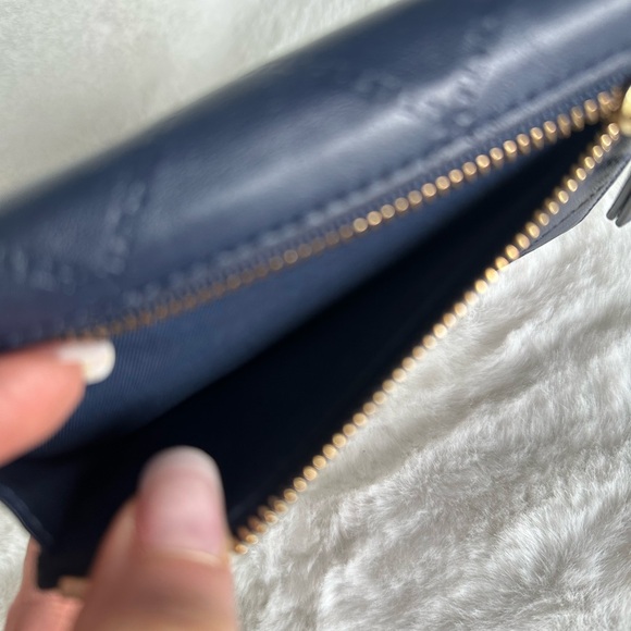 Tory Burch Blue Quilted Wallet - Picture 4 of 10